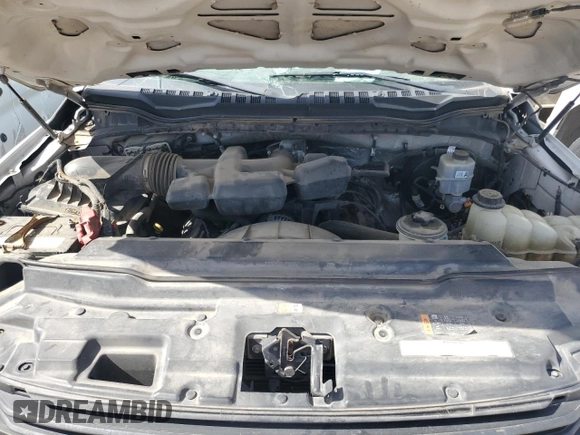 2019 Ford F-250 XL z VIN 1FT7X2A61KED13539, wystawiony jako Copart lot #48732535 z przebiegiem Nie podano mil oraz Szkoda całkowita • Salvage title. Historia ofert i sprzedaży dostępna na DreamBid. Obrazek 7.