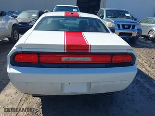 2013 Dodge Challenger SXT with VIN 2C3CDYAG2DH510772, listed as a IAAI auction lot 41417597 with 131,087 mi miles. Bid and sale history available at carsss.com. Image 16.