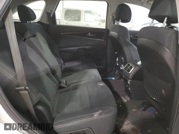 2017 Kia Sorento LX with VIN 5XYPG4A31HG211014, listed as a Copart auction lot 82358694 with 153,275 mi miles and Salvage Title. Bid and sale history available at carsss.com. Image 12.