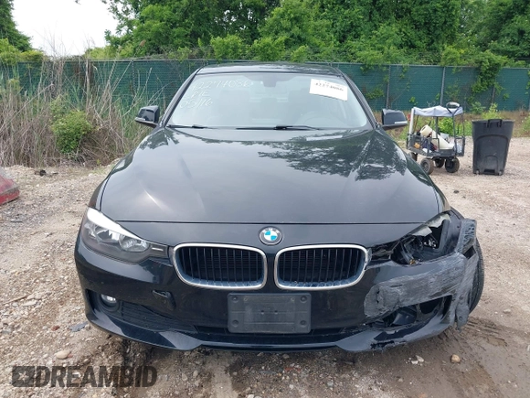2014 BMW 3 Series 320i with VIN WBA3B1C52EK135610, listed as a IAAI auction lot 42274086 with 69,536 mi miles and . Bid and sale history available at DreamBid. Image 12.