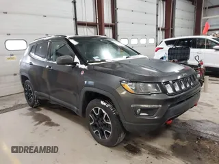 2019 Jeep Compass Trailhawk with VIN 3C4NJDDB2KT649889, listed as a IAAI auction lot 41562599 with 70,700 mi miles and . Bid and sale history available at carsss.com. Image 1.