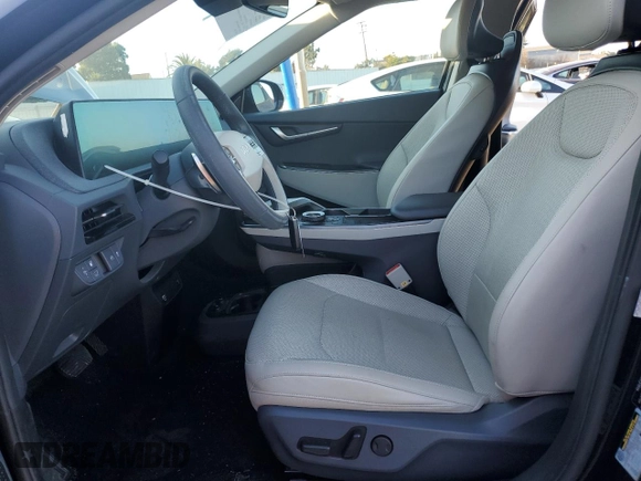 2022 Kia EV6 Wind with VIN KNDC34LA6N5065087, listed as a Copart auction lot 88561475 with 44,761 mi miles and Salvage Title. Bid and sale history available at carsss.com. Image 7.