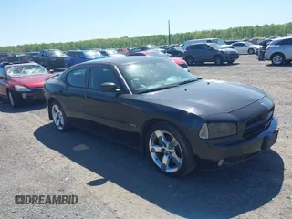 2008 Dodge Charger R/T with VIN 2B3LA53H18H257735, listed as a IAAI auction lot 42136677 with 224,754 mi miles and . Bid and sale history available at carsss.com. Image 1.