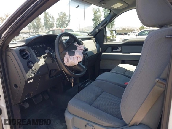 2014 Ford F-150 XL с VIN 1FTMF1CM8EKD06735, выставлен на аукционе IAAI как лот 42321905 с пробегом 135 379 миль миль и . История ставок и продаж доступна на DreamBid. Изображение 8.