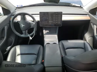 2022 Tesla Model Y Long Range z VIN 7SAYGDEE7NF313228, wystawiony jako Copart lot #55060705 z przebiegiem 32 238 mil mil oraz Szkoda całkowita • Salvage title. Historia ofert i sprzedaży dostępna na DreamBid. Obrazek 8.