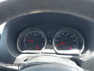 2019 Nissan Versa SV z VIN 3N1CN7AP1KL871484, wystawiony jako IAAI lot #42160363 z przebiegiem 91 012 mil mil oraz . Historia ofert i sprzedaży dostępna na DreamBid. Obrazek 7.