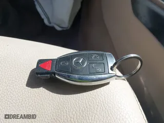 2014 Mercedes-Benz E-Class E 350 Luxury with VIN WDDHF8JB7EA791635, listed as a IAAI auction lot 41999708 with 133,509 mi miles. Bid and sale history available at carsss.com. Image 11.