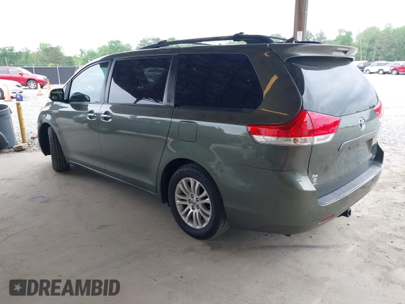 2012 Toyota Sienna XLE AAS с VIN 5TDYK3DC0CS275646, выставлен на аукционе IAAI как лот 42116979 с пробегом 250 909 миль миль и . История ставок и продаж доступна на DreamBid. Изображение 3.