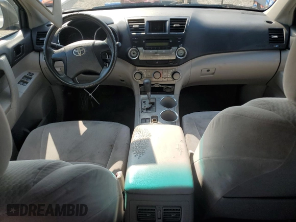 2009 Toyota Highlander with VIN JTEDA41AX92001098, listed as a Copart auction lot 55904985 with 316,713 mi miles and Clean title. Bid and sale history available at DreamBid. Image 8.