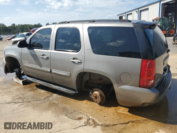 2007 GMC Yukon SLE with VIN 1GKFC13J27J120774, listed as a Copart auction lot 81347734 with 0 mi miles and Clean Title. Bid and sale history available at carsss.com. Image 2.
