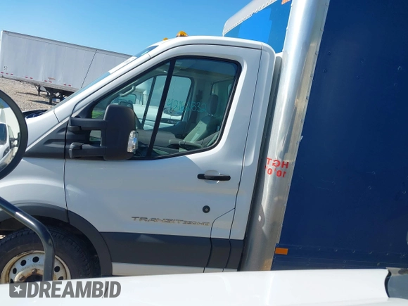 2015 Ford Transit with VIN 1FDBF8ZM7FKB32242, listed as a IAAI auction lot 42162832 with 170,269 mi miles and . Bid and sale history available at DreamBid. Image 14.