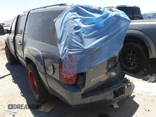 2008 Chevrolet Suburban LTZ with VIN 3GNFK163X8G193980, listed as a Copart auction lot 55521505 with 173,181 mi miles and Salvage title. Bid and sale history available at DreamBid. Image 6.