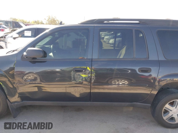 2006 Chevrolet TrailBlazer LS with VIN 1GNES16S066128752, listed as a IAAI auction lot 41830619 with 182,729 mi miles. Bid and sale history available at carsss.com. Image 15.