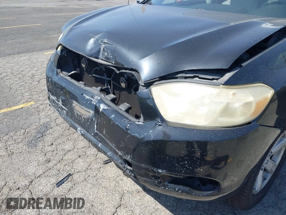 2008 Toyota Highlander z VIN JTEES41A082058636, wystawiony jako IAAI lot #42347222 z przebiegiem Nie podano mil oraz . Historia ofert i sprzedaży dostępna na DreamBid. Obrazek 6.