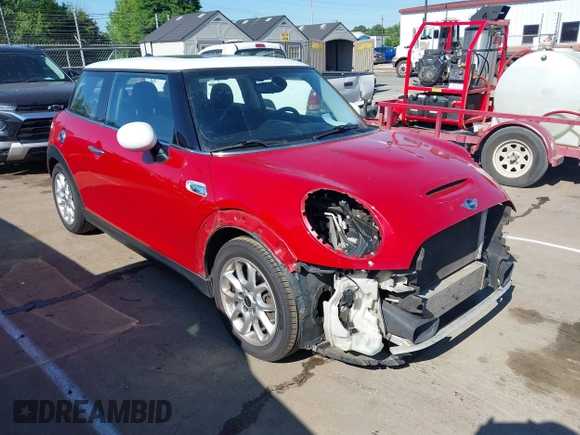2014 MINI Hardtop S z VIN WMWXM7C52ET969336, wystawiony jako IAAI lot #42112470 z przebiegiem 112 107 mil mil oraz . Historia ofert i sprzedaży dostępna na DreamBid. Obrazek 1.