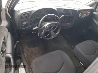 2000 GMC Sonoma SLS with VIN 1GTCS19W8Y8176036, listed as a Copart auction lot 78777564 with 159,084 mi miles and Salvage Title. Bid and sale history available at carsss.com. Image 8.