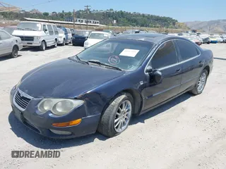 2002 Chrysler 300M M z VIN 2C3HE66G92H199919, wystawiony jako IAAI lot #39593250 z przebiegiem 165 367 mil mil oraz . Historia ofert i sprzedaży dostępna na DreamBid. Obrazek 2.