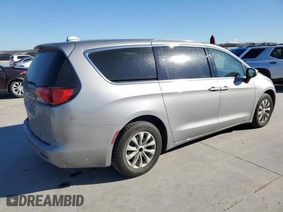 2017 Chrysler Pacifica Touring with VIN 2C4RC1DG9HR668277, listed as a Copart auction lot 87424464 with 171,515 mi miles and Salvage Title. Bid and sale history available at DreamBid. Image 3.