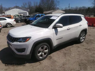 2018 Jeep Compass Latitude with VIN 3C4NJCBB3JT227044, listed as a IAAI auction lot 41853868 with 75,356 mi miles. Bid and sale history available at carsss.com. Image 17.