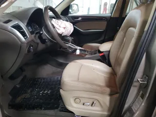 2013 Audi Q5 Premium с VIN WA1CFAFP2DA083530, выставлен на аукционе Copart как лот 46661445 с пробегом 147 203 миль миль и Списание • Salvage title. История ставок и продаж доступна на DreamBid. Изображение 7.