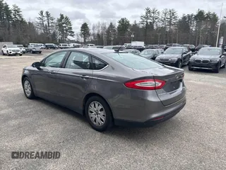 2013 Ford Fusion S with VIN 3FA6P0G76DR210414, listed as a IAAI auction lot 41981062 with 195,306 mi miles. Bid and sale history available at carsss.com. Image 3.
