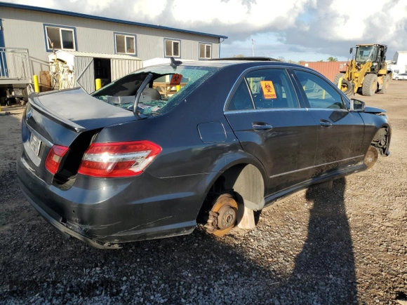 2011 Mercedes-Benz E 550 Luxury with VIN WDDHF7CB2BA290574, listed as a Copart auction lot 89207705 with 93,797 mi miles and Salvage Title. Bid and sale history available at DreamBid. Image 3.