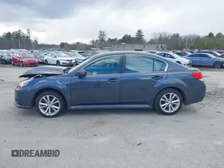 2014 Subaru Legacy Premium с VIN 4S3BMBC63E3020628, выставлен на аукционе IAAI как лот 41863494 с пробегом 125 829 миль миль и . История ставок и продаж доступна на DreamBid. Изображение 14.