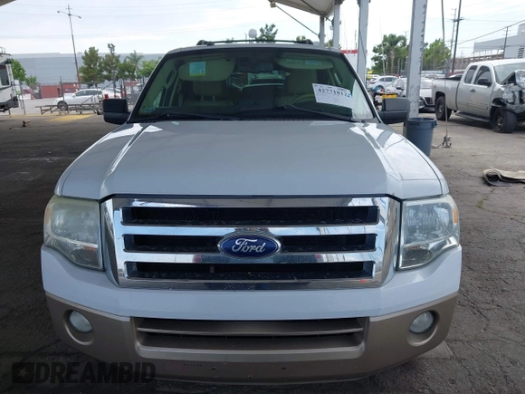 2013 Ford Expedition XLT с VIN 1FMJU1H54DEF16915, выставлен на аукционе IAAI как лот 42771812 с пробегом 147 136 миль миль и . История ставок и продаж доступна на DreamBid. Изображение 12.