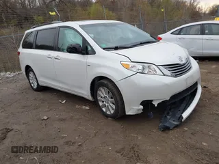 2016 Toyota Sienna Ltd with VIN 5TDDK3DC3GS129715, listed as a IAAI auction lot 40849430 with 138,724 mi miles. Bid and sale history available at carsss.com. Image 1.