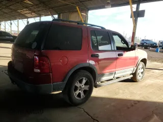 2003 Ford Explorer XLT z VIN 1FMZU63K53ZA20560, wystawiony jako Copart lot #87074084 z przebiegiem 198 276 mil mil oraz Szkoda całkowita • Salvage title. Historia ofert i sprzedaży dostępna na DreamBid. Obrazek 3.