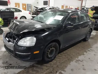 2009 Volkswagen Jetta S с VIN 3VWJM71K99M124177, выставлен на аукционе IAAI как лот 42324057 с пробегом 180 516 миль миль и . История ставок и продаж доступна на DreamBid. Изображение 2.