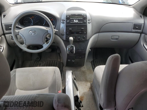 2008 Toyota Sienna CE with VIN 5TDZK23C08S127178, listed as a Copart auction lot 54060145 with 317,196 mi miles and Clean Title. Bid and sale history available at DreamBid. Image 8.