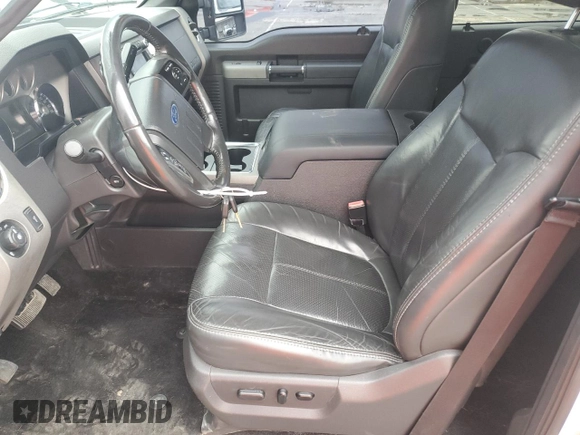 2011 Ford F-250 XL z VIN 1FT7W2BT9BEB65082, wystawiony jako Copart lot #50982735 z przebiegiem 227 577 mil mil oraz Szkoda całkowita • Salvage title. Historia ofert i sprzedaży dostępna na DreamBid. Obrazek 7.