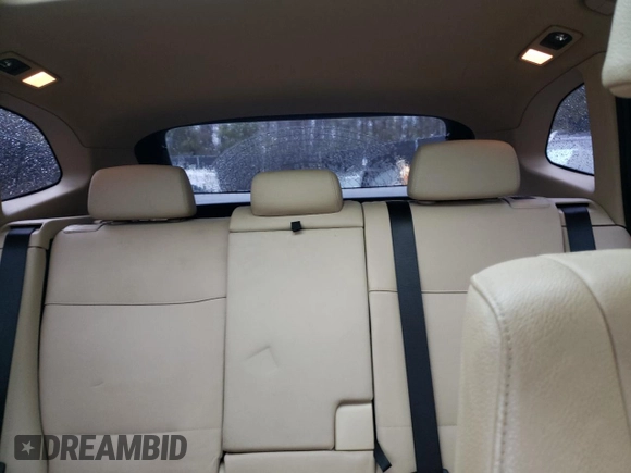 2014 BMW X1 xDrive28i with VIN WBAVL1C52EVY15236, listed as a Copart auction lot 50140885 with 141,088 mi miles and Salvage Title. Bid and sale history available at carsss.com. Image 10.