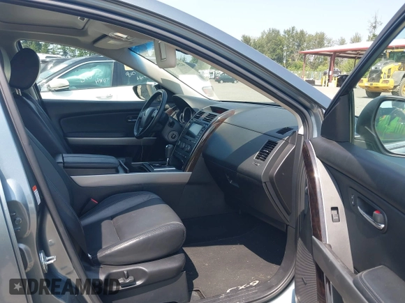 2010 Mazda CX-9 Touring z VIN JM3TB3MV5A0220905, wystawiony jako IAAI lot #42566018 z przebiegiem 158 152 mil mil oraz . Historia ofert i sprzedaży dostępna na DreamBid. Obrazek 5.