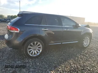 2013 Lincoln MKX z VIN 2LMDJ6JK7DBL43751, wystawiony jako Copart lot #50686865 z przebiegiem 98 978 mil mil oraz Szkoda całkowita • Salvage title. Historia ofert i sprzedaży dostępna na DreamBid. Obrazek 3.