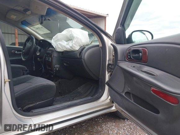 2002 Chrysler Concorde LX z VIN 2C3HD46R62H132431, wystawiony jako IAAI lot #41705664 z przebiegiem 131 340 mil mil oraz . Historia ofert i sprzedaży dostępna na DreamBid. Obrazek 5.