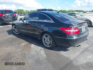 2012 Mercedes-Benz E 350 with VIN WDDKJ5KB7CF142712, listed as a IAAI auction lot 42523704 with 133,309 mi miles and . Bid and sale history available at DreamBid. Image 3.