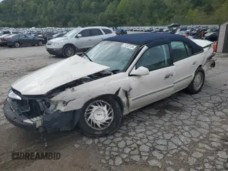 1998 Lincoln Continental with VIN 1LNFM97V8WY676657, listed as a Copart auction lot 73322134 with 0 mi miles and Salvage Title. Bid and sale history available at carsss.com. Image 1.