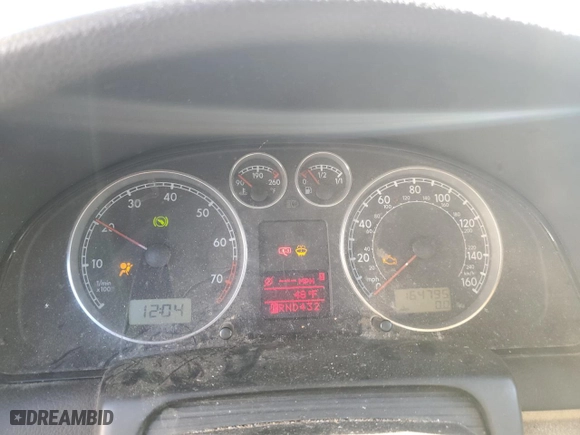 2003 Volkswagen Passat GLS with VIN WVWVD63B43E323839, listed as a Copart auction lot 81100434 with 164,795 mi miles and Salvage Title. Bid and sale history available at carsss.com. Image 9.