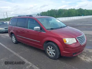 2010 Chrysler Town & Country Touring Plus with VIN 2A4RR8D13AR423431, listed as a IAAI auction lot 42156947 with 192,433 mi miles. Bid and sale history available at carsss.com. Image 1.