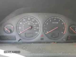 2002 Volvo V70 with VIN YV1SW58DX21183488, listed as a Copart auction lot 53701865 with 114,836 mi miles and Clean Title. Bid and sale history available at DreamBid. Image 9.