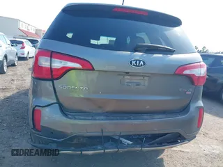 2014 Kia Sorento SX Limited with VIN 5XYKW4A75EG517578, listed as a IAAI auction lot 41769586 with 183,583 mi miles. Bid and sale history available at carsss.com. Image 17.