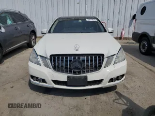 2010 Mercedes-Benz E-Class E 550 Luxury with VIN WDDHF9ABXAA138877, listed as a Copart auction lot 59443674 with 194,875 mi miles and Salvage Title. Bid and sale history available at carsss.com. Image 5.