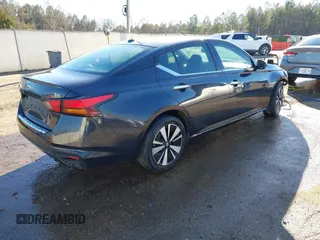 2019 Nissan Altima 2.5 SV with VIN 1N4BL4DV1KC128901, listed as a IAAI auction lot 41667874 with 174,350 mi miles. Bid and sale history available at carsss.com. Image 4.