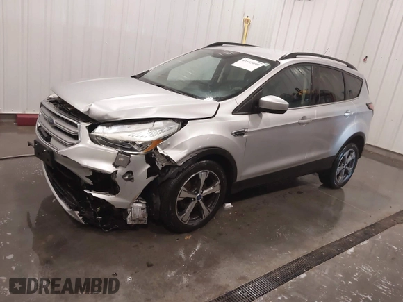 2017 Ford Escape SE with VIN 1FMCU0GD7HUD18367, listed as a IAAI auction lot 41695099 with 54,185 mi miles. Bid and sale history available at carsss.com. Image 2.