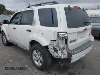 2009 Ford Escape Hybrid with VIN 1FMCU49379KA89407, listed as a IAAI auction lot 41692553 with 172,637 mi miles. Bid and sale history available at carsss.com. Image 3.