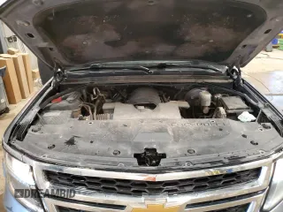 2019 Chevrolet Suburban LT z VIN 1GNSKHKC2KR408272, wystawiony jako Copart lot #59981035 z przebiegiem 447 641 mil mil oraz Czysty tytuł • Clean title. Historia ofert i sprzedaży dostępna na DreamBid. Obrazek 11.