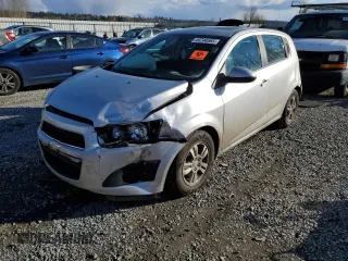2014 Chevrolet Sonic LT with VIN 1G1JC6SB2E4175680, listed as a Copart auction lot 44746565 with 137,570 mi miles and Salvage Title. Bid and sale history available at carsss.com. Image 1.
