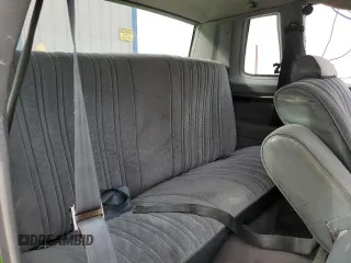 1981 Oldsmobile Cutlass z VIN 1G3AR47F1BR483296, wystawiony jako Copart lot #76765774 z przebiegiem 34 550 mil mil oraz Szkody całkowita. Historia ofert i sprzedaży dostępna na DreamBid. Obrazek 10.